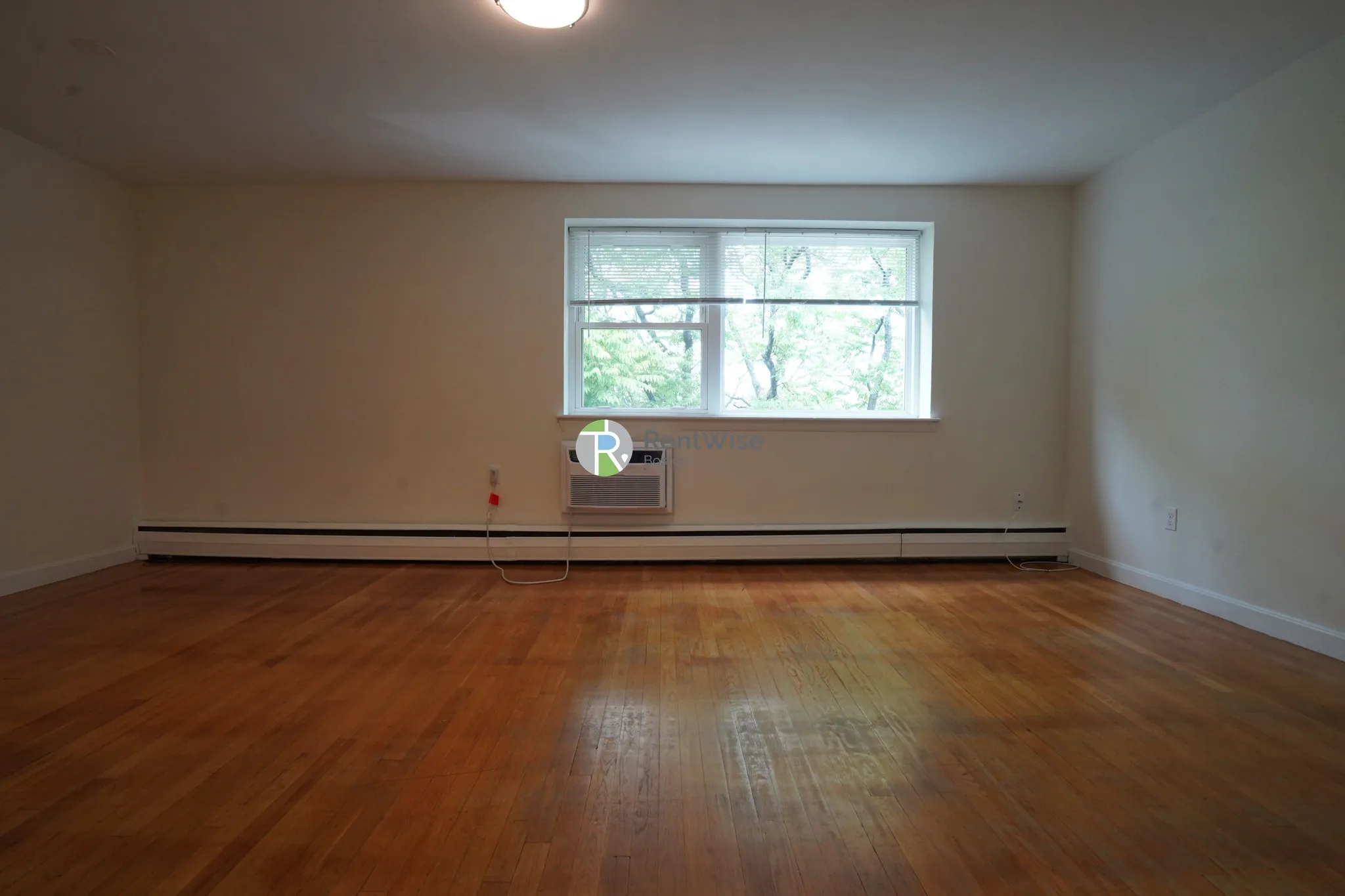 2 bed, 1 bath apartment for rent at 14 Marion St Unit 24, Coolidge Corner — photo 3 of 26