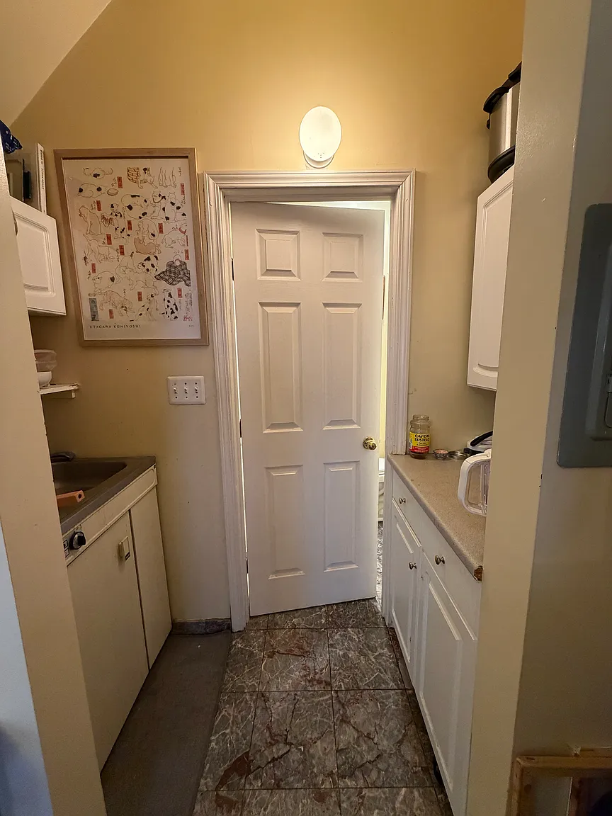 Studio bed, 1 bath apartment for rent at 14 Marlborough St Unit 502, Back Bay — photo 3 of 6