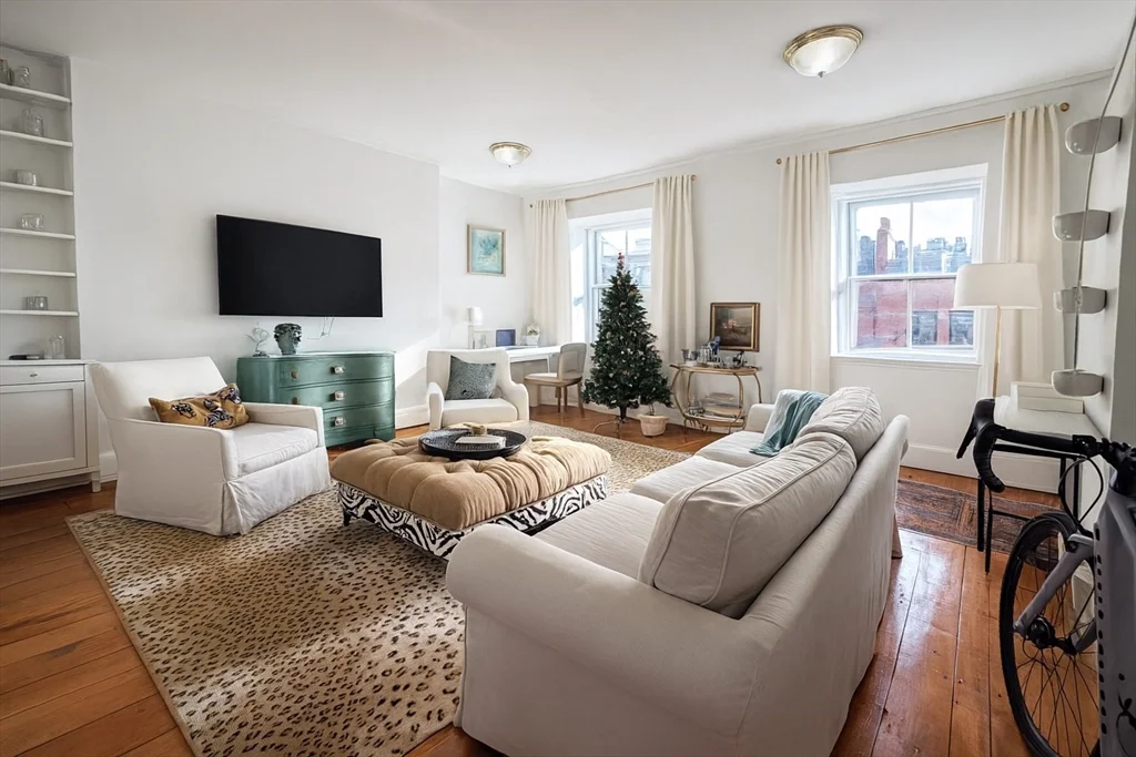 1 bed, 1 bath apartment for rent at 14 Marlborough St , Unit 601, Back Bay — photo 1 of 6