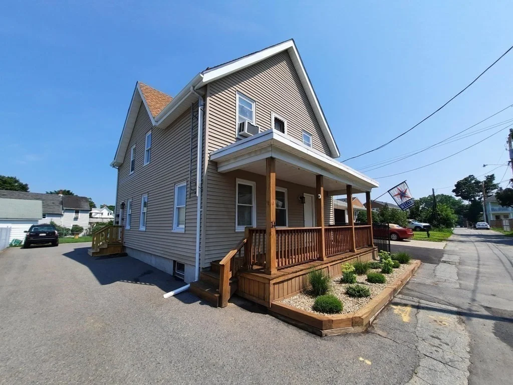 3 bed, 1 bath apartment for rent at 14 Matteson Ln Unit 2, Taunton — photo 6 of 6