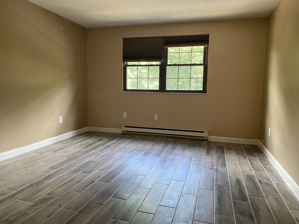 1 bed, 1 bath apartment for rent at 14 Mayberry Dr Unit 10 C, Westborough — photo 3 of 11