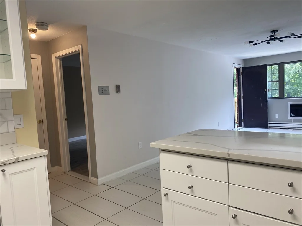 1 bed, 1 bath apartment for rent at 14 Mayberry Dr Unit 10 C, Westborough — photo 10 of 11