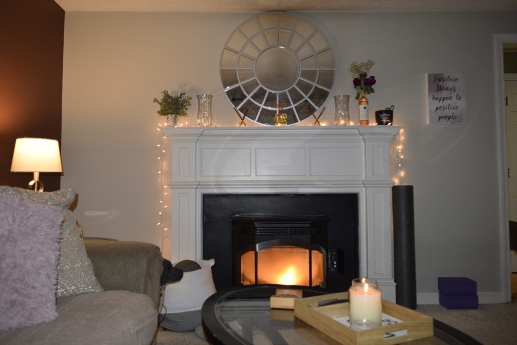 2 bed, 1 bath apartment for rent at 14 Meetinghouse Ln Unit 14, Millbury — photo 6 of 40