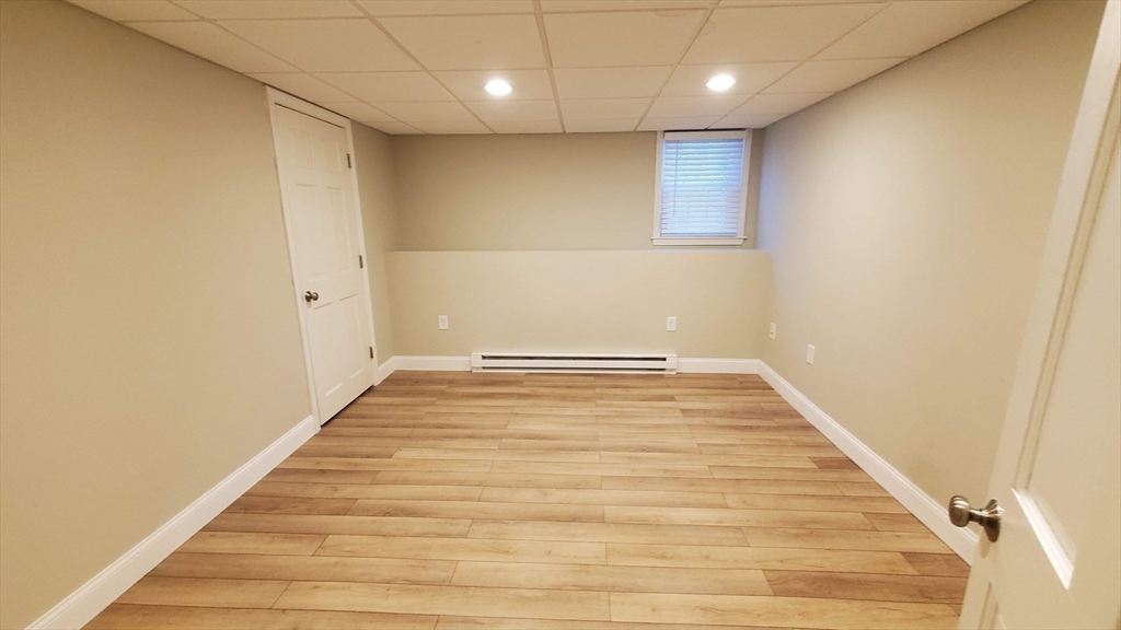 2 bed, 1 bath apartment for rent at 14 Meetinghouse Ln Unit 14, Millbury — photo 32 of 40