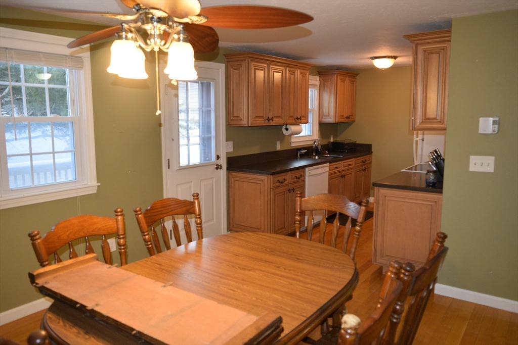 2 bed, 1 bath apartment for rent at 14 Meetinghouse Ln Unit 14, Millbury — photo 13 of 40