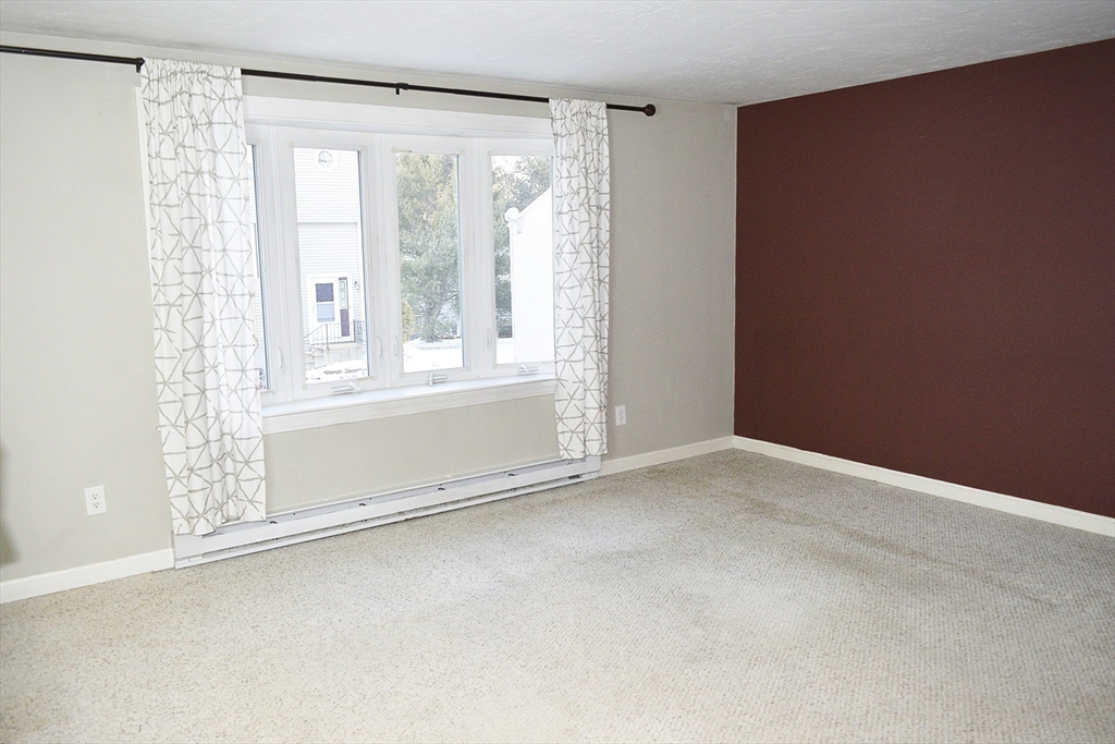 2 bed, 1 bath apartment for rent at 14 Meetinghouse Ln Unit 14, Millbury — photo 10 of 40