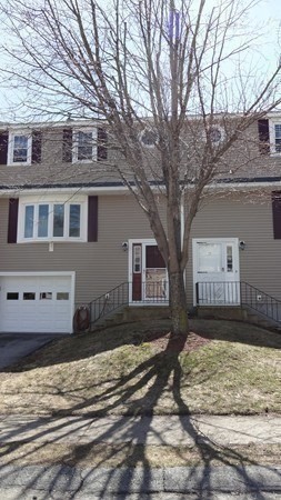 2 bed, 1 bath apartment for rent at 14 Meetinghouse Ln Unit 14, Millbury — photo 4 of 40