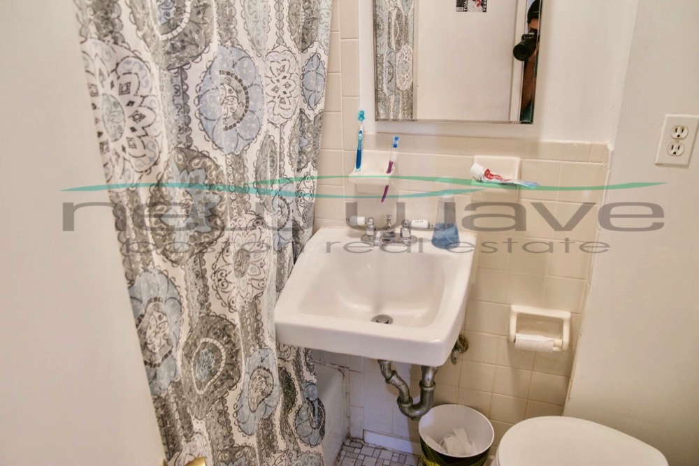 2 bed, 1 bath apartment for rent at 14 Melrose St Unit 1, Back Bay — photo 4 of 9