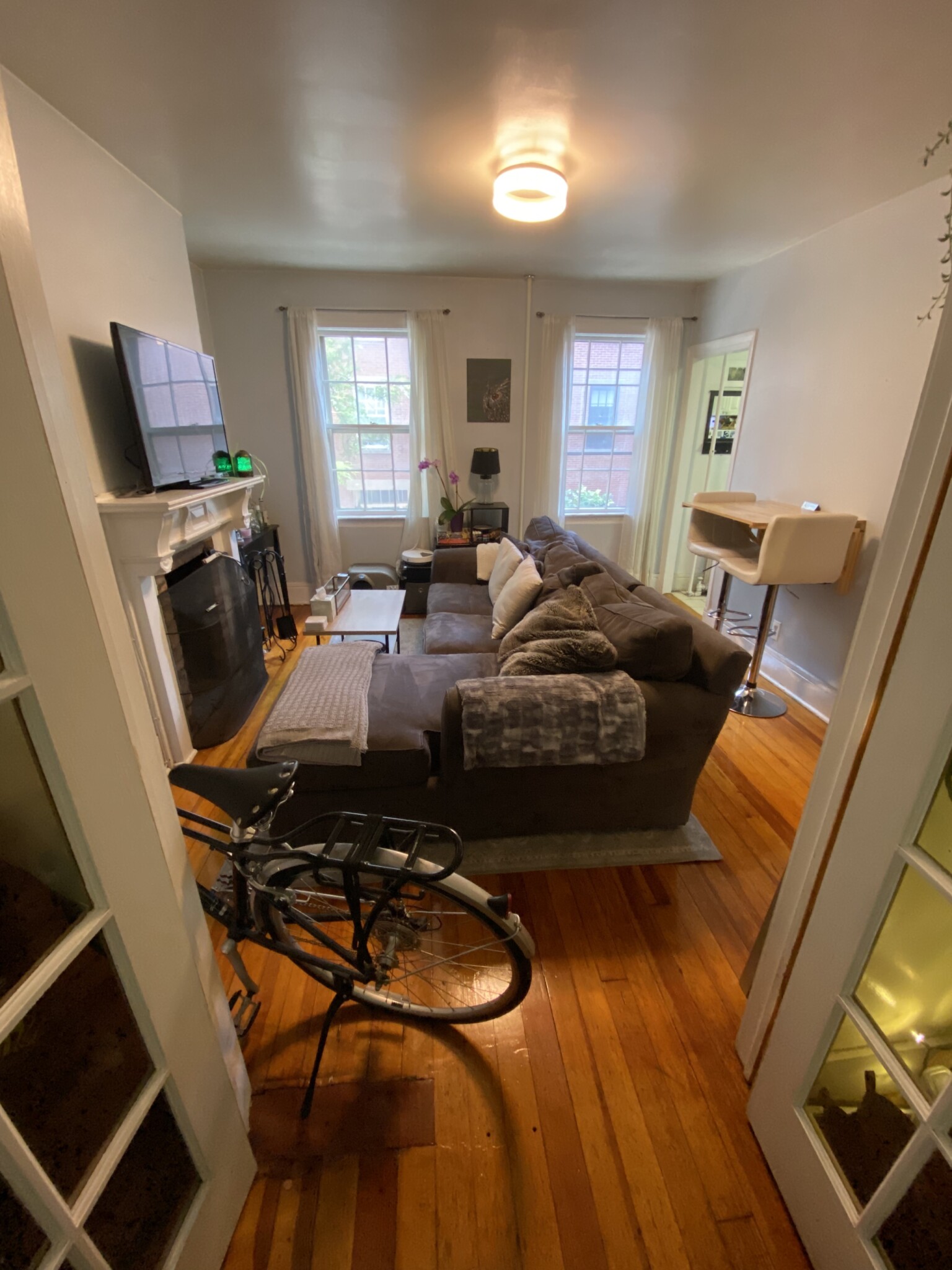 2 bed, 1 bath apartment for rent at 14 Melrose St Unit 2, Back Bay — photo 2 of 15