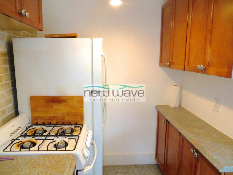 2 bed, 1 bath apartment for rent at 14 Melrose St Unit 3, Back Bay — photo 2 of 15