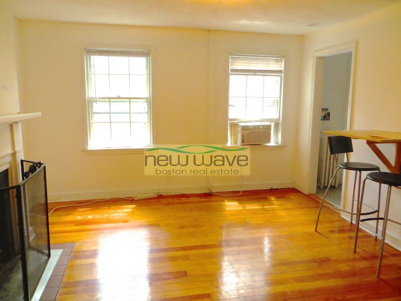 2 bed, 1 bath apartment for rent at 14 Melrose St Unit 3, Back Bay — photo 3 of 15