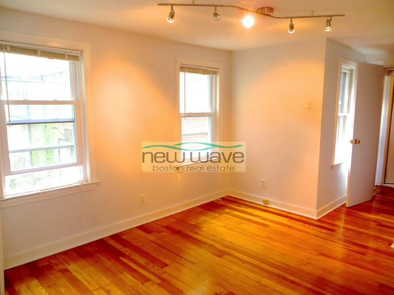 2 bed, 1 bath apartment for rent at 14 Melrose St Unit 3, Back Bay