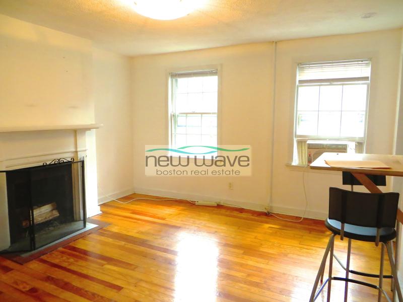 2 bed, 1 bath apartment for rent at 14 Melrose St Unit 3, Back Bay — photo 4 of 15