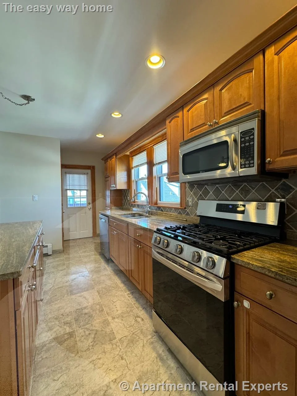 2 bed, 1 bath apartment for rent at 14 Melville Rd Unit 2, Ten Hills — photo 5 of 22