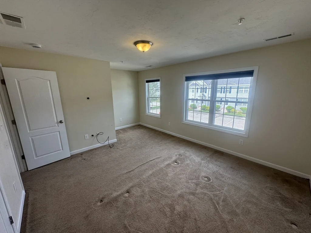 2 bed, 1 bath apartment for rent at 14 Merrimac Way Unit E, Tyngsborough — photo 28 of 35