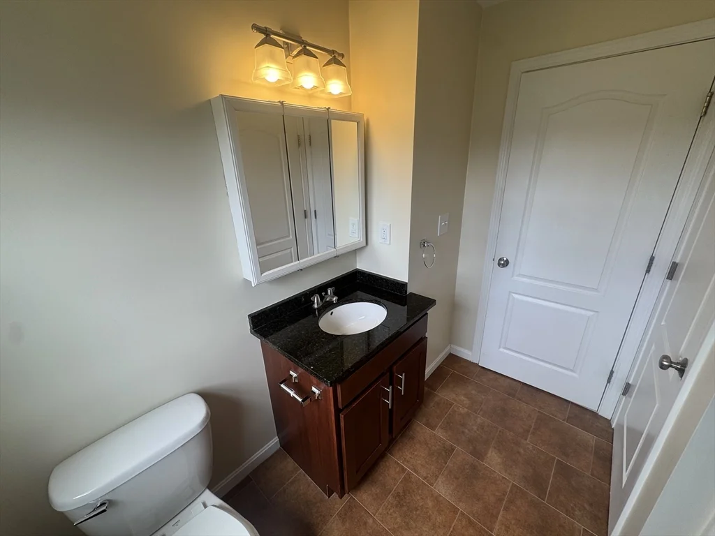 2 bed, 1 bath apartment for rent at 14 Merrimac Way Unit E, Tyngsborough — photo 31 of 35