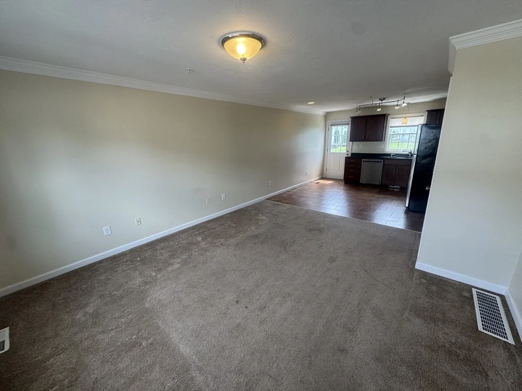 2 bed, 1 bath apartment for rent at 14 Merrimac Way Unit E, Tyngsborough — photo 22 of 35