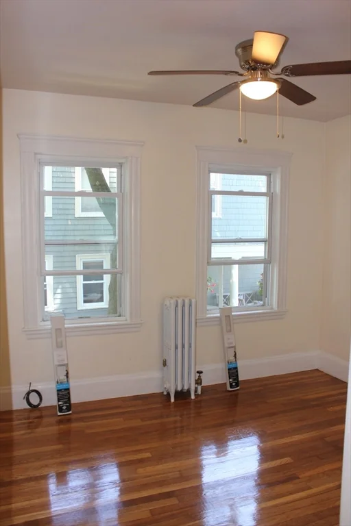 3 bed, 1 bath apartment for rent at 14 Messervy Unit 2, Salem — photo 5 of 14