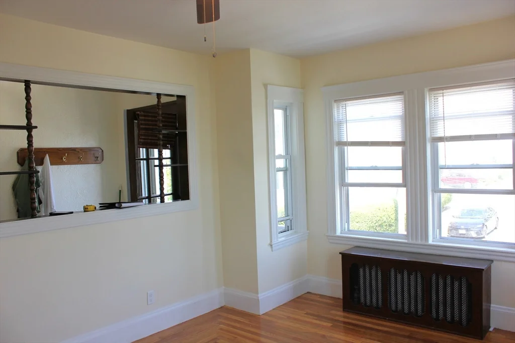 3 bed, 1 bath apartment for rent at 14 Messervy Unit 2, Salem — photo 3 of 14
