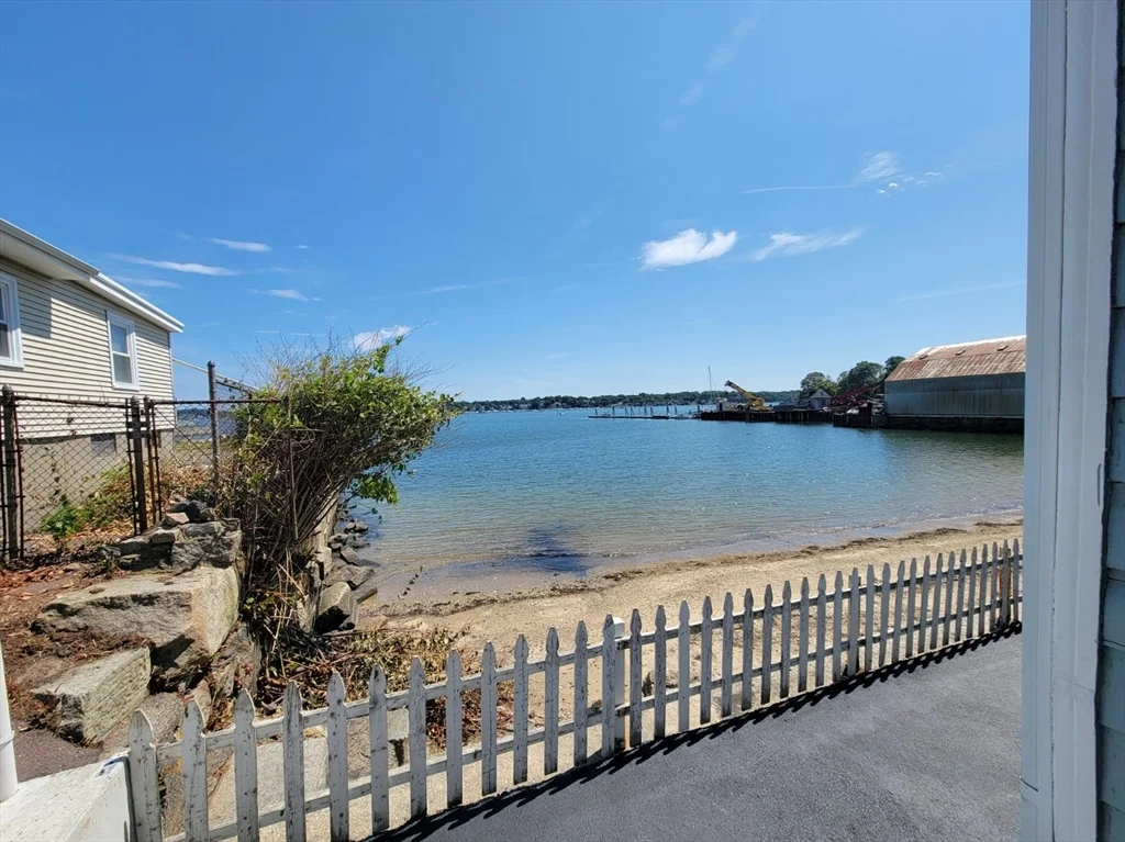3 bed, 1 bath apartment for rent at 14 Messervy Unit 3, Salem