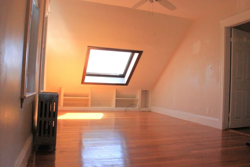 3 bed, 1 bath apartment for rent at 14 Messervy Unit 3, Salem — photo 3 of 9