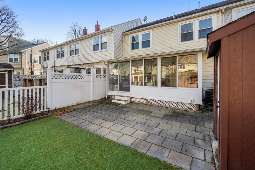 3 bed, 2 bath apartment for rent at 14 Michael Way Unit 14, Wellington-Harrington — photo 16 of 18