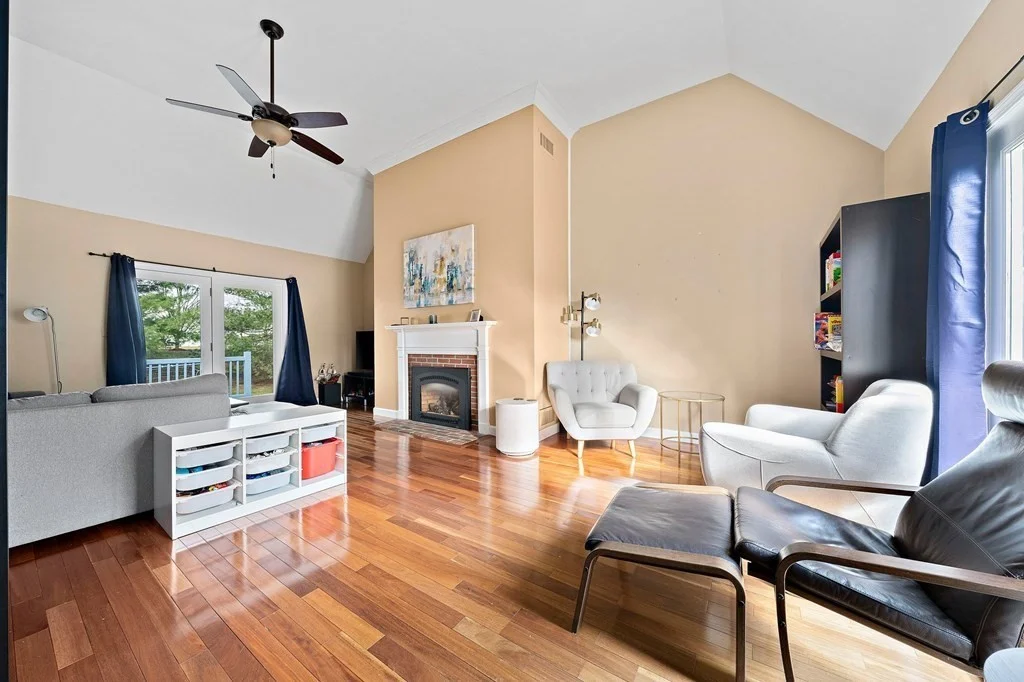 3 bed, 2 bath apartment for rent at 14 Mitchell Grant Way Unit 14, Bedford — photo 8 of 28