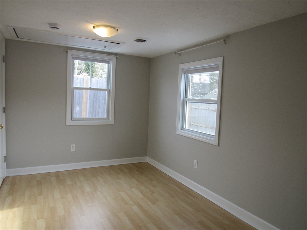 1 bed, 1 bath apartment for rent at 14 Monack Rd Unit 0, Buzzards Bay — photo 12 of 18