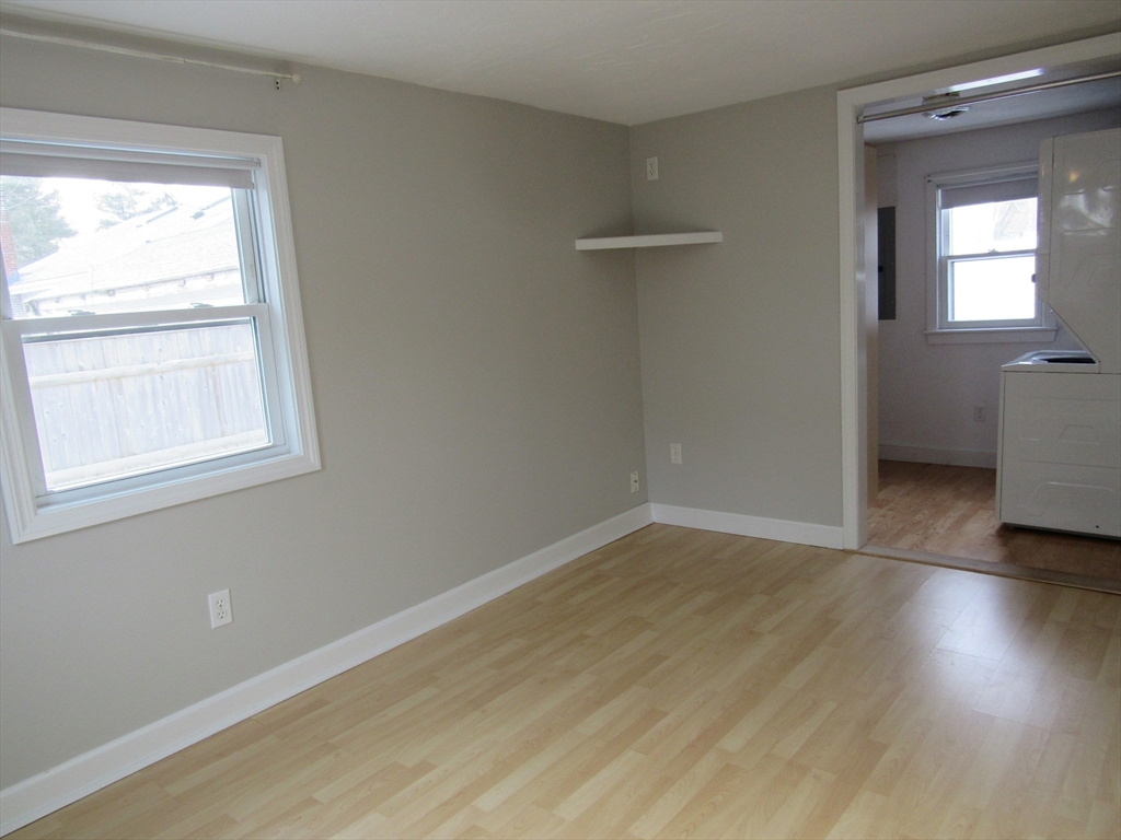 1 bed, 1 bath apartment for rent at 14 Monack Rd Unit 0, Buzzards Bay — photo 9 of 18