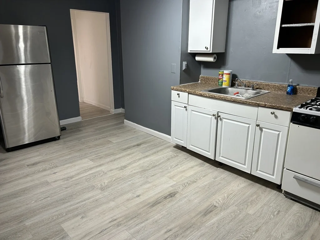 Studio bed, 1 bath apartment for rent at 14 Monument Sq Unit 1-3, Charlestown — photo 1 of 7