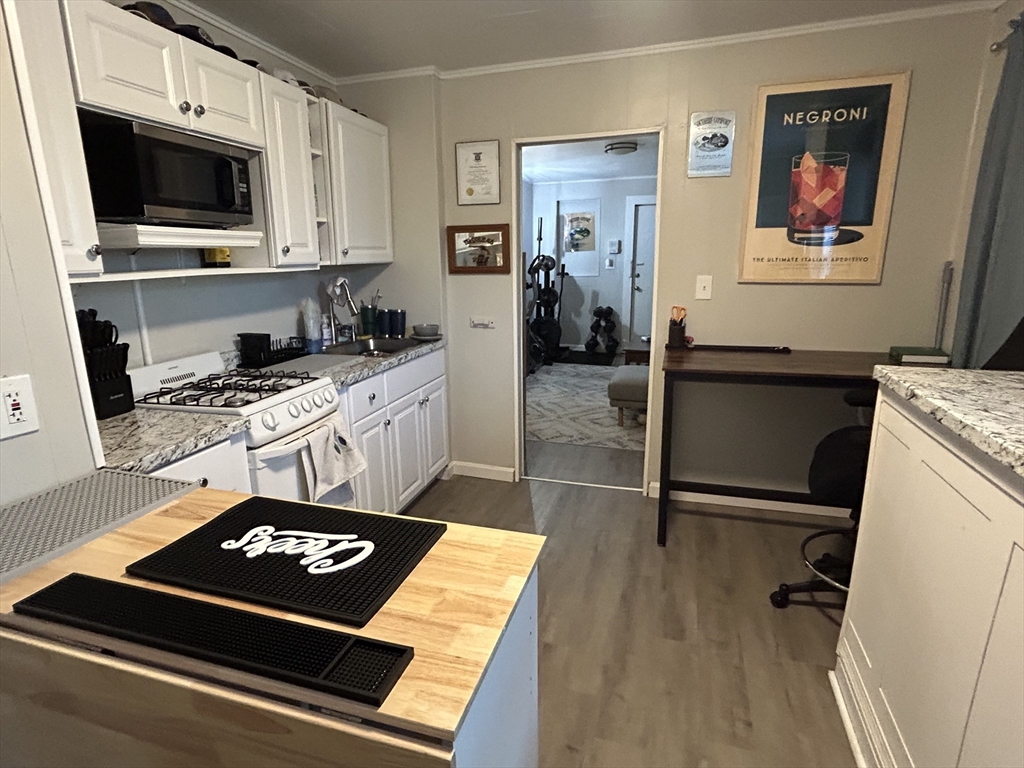 1 bed, 1 bath apartment for rent at 14 Monument Sq Unit 2-7, Charlestown — photo 2 of 7