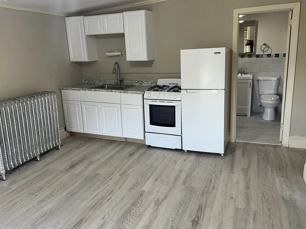 1 bed, 1 bath apartment for rent at 14 Monument Sq Unit 4-11, Charlestown — photo 1 of 6
