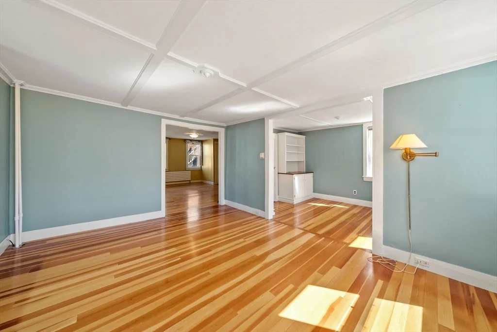 4 bed, 1 bath apartment for rent at 14 Morse Ct, Kettle Cove Village — photo 20 of 31