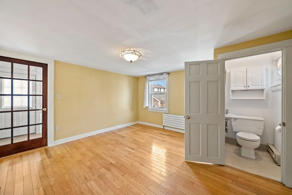 4 bed, 1 bath apartment for rent at 14 Morse Ct, Kettle Cove Village — photo 9 of 31