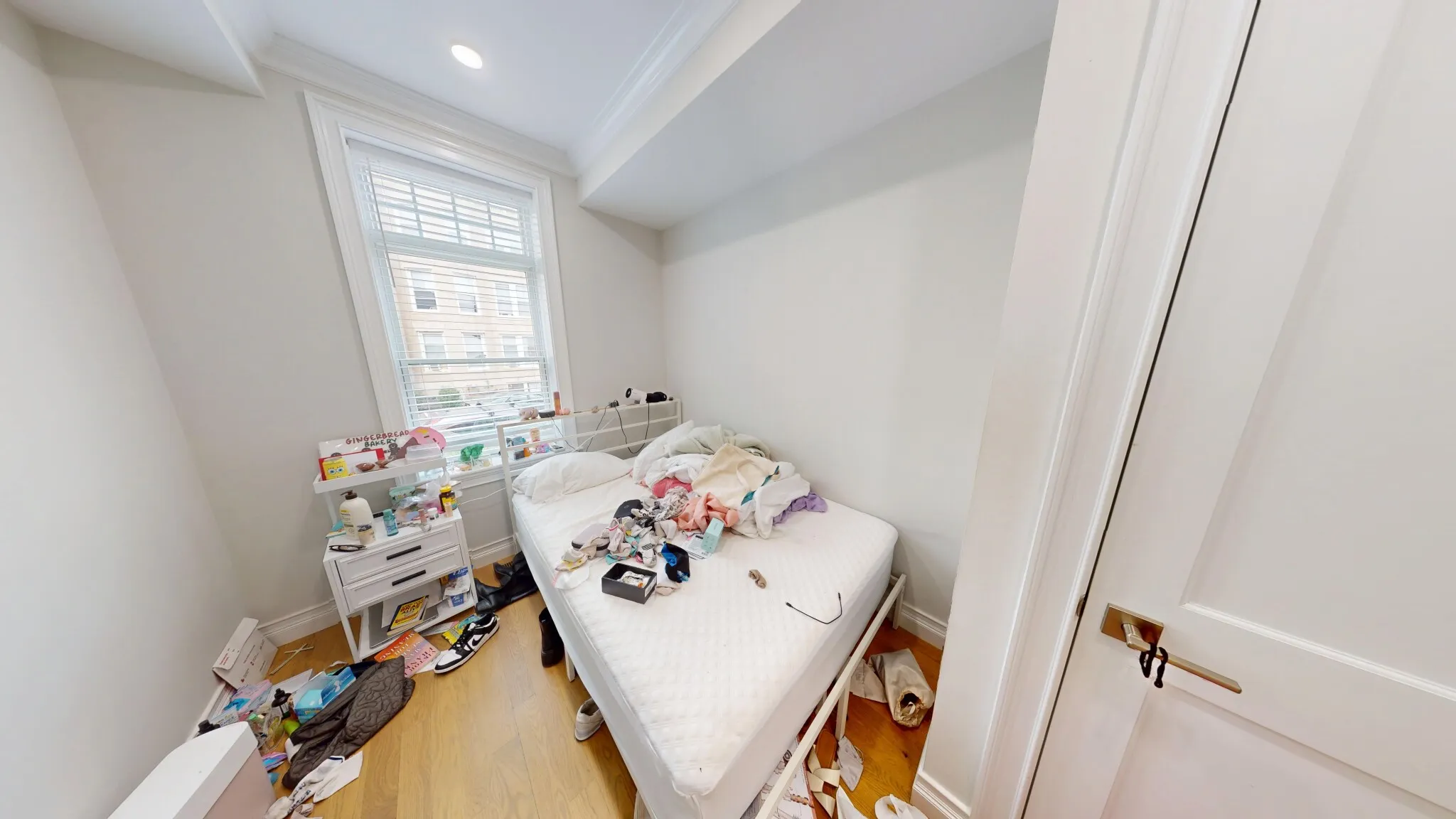 4 bed, 2 bath apartment for rent at 14 Mount Hood Rd Unit 1, Brighton — photo 16 of 19
