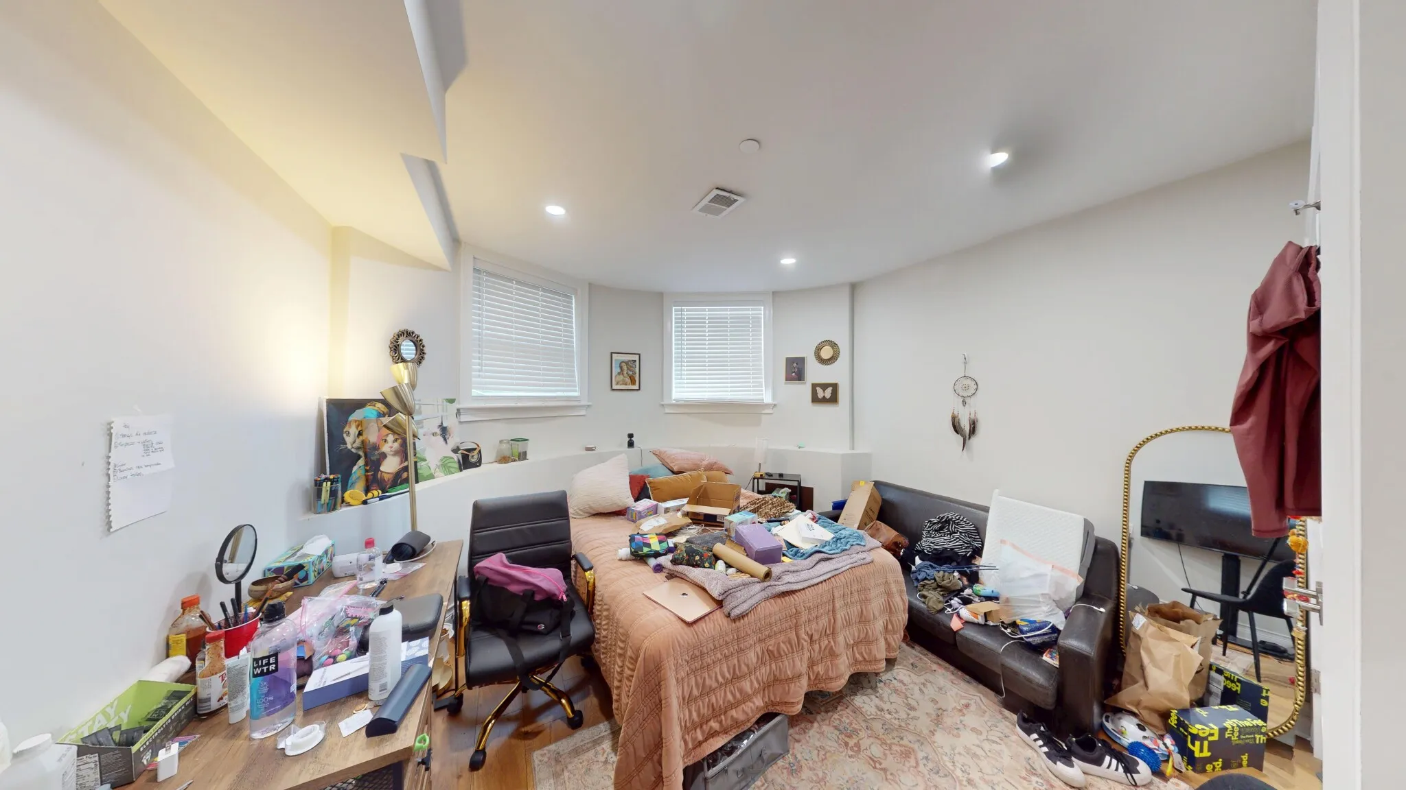 4 bed, 2 bath apartment for rent at 14 Mount Hood Rd Unit 1, Brighton — photo 5 of 19