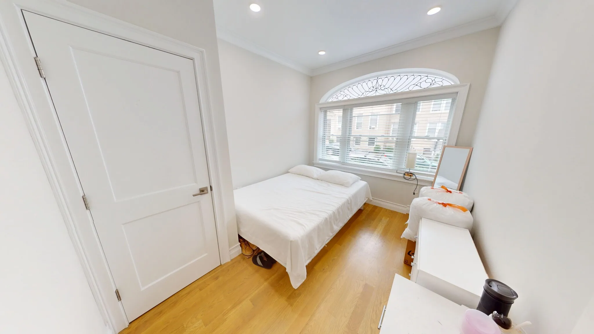 4 bed, 2 bath apartment for rent at 14 Mount Hood Rd Unit 1, Brighton — photo 14 of 19