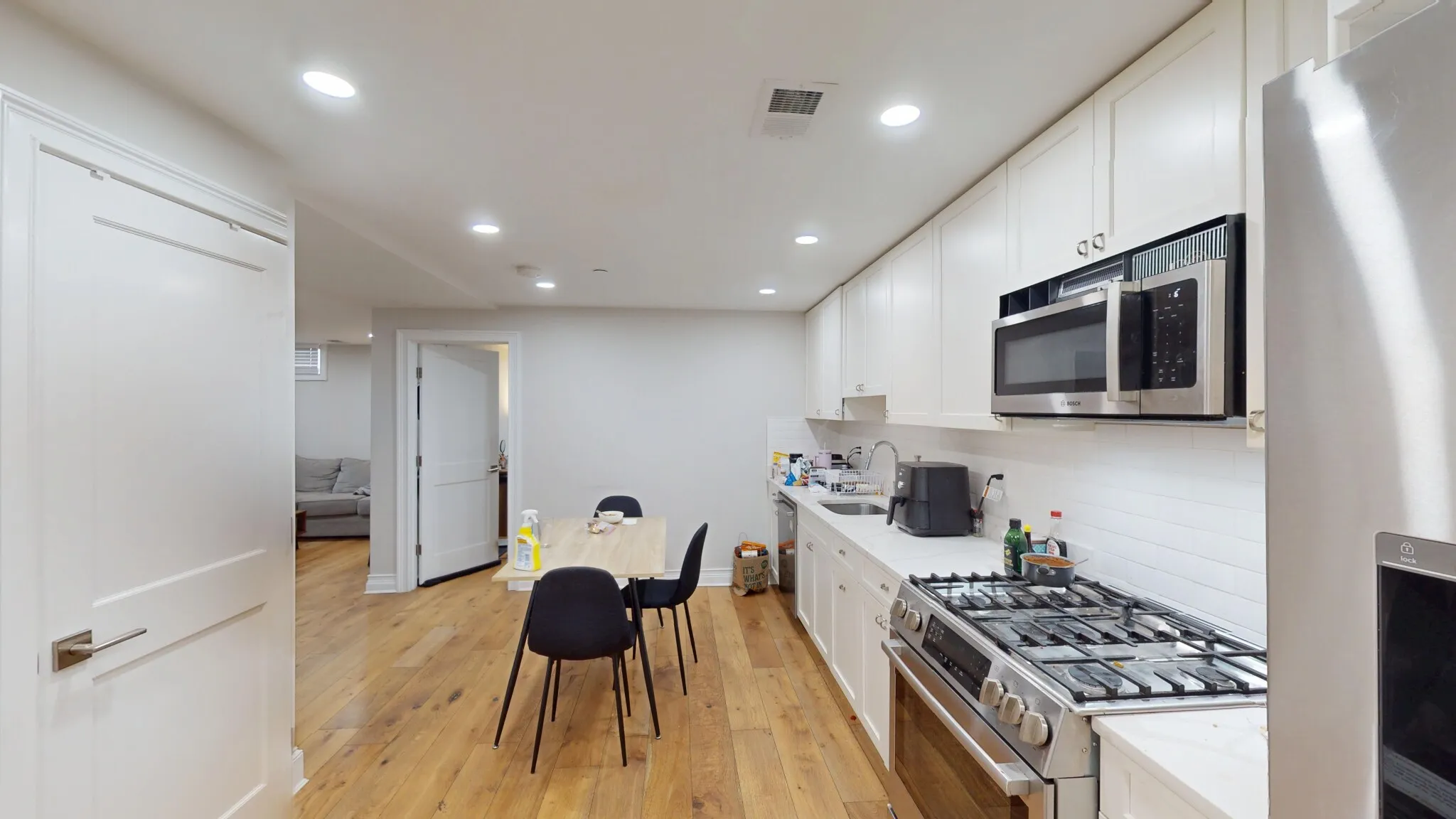 4 bed, 2 bath apartment for rent at 14 Mount Hood Rd Unit 1, Brighton — photo 2 of 19