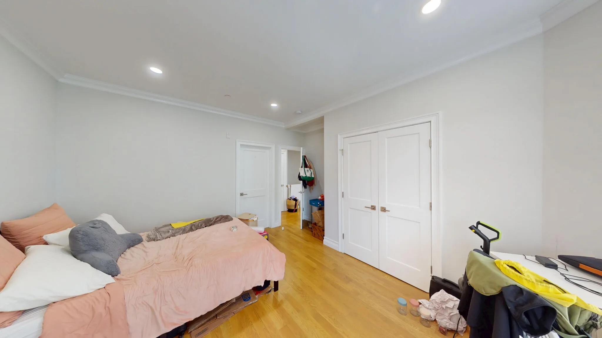 4 bed, 2 bath apartment for rent at 14 Mount Hood Rd Unit 1, Brighton — photo 10 of 19