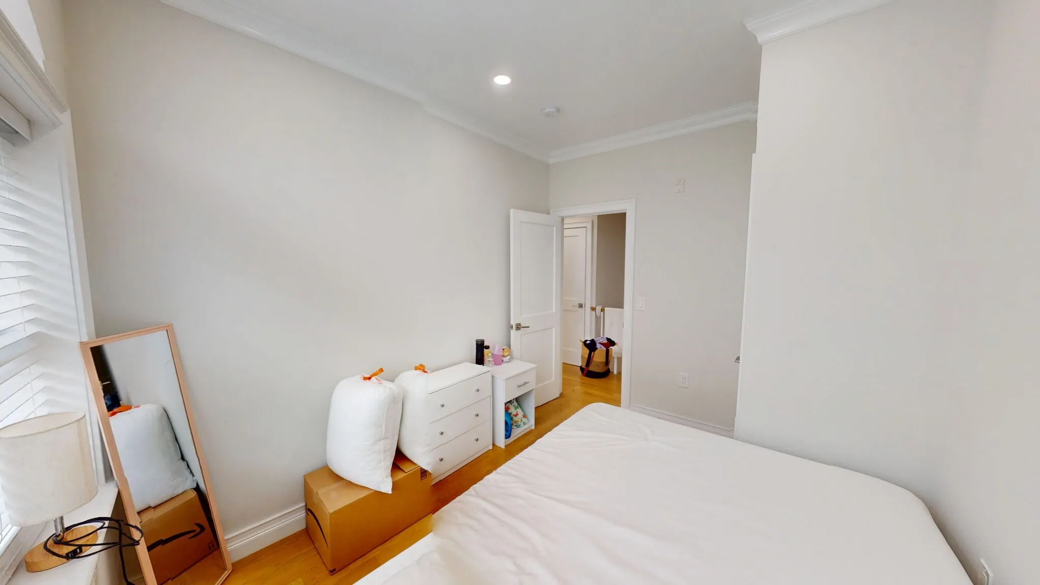 4 bed, 2 bath apartment for rent at 14 Mount Hood Rd Unit 1, Brighton — photo 15 of 19