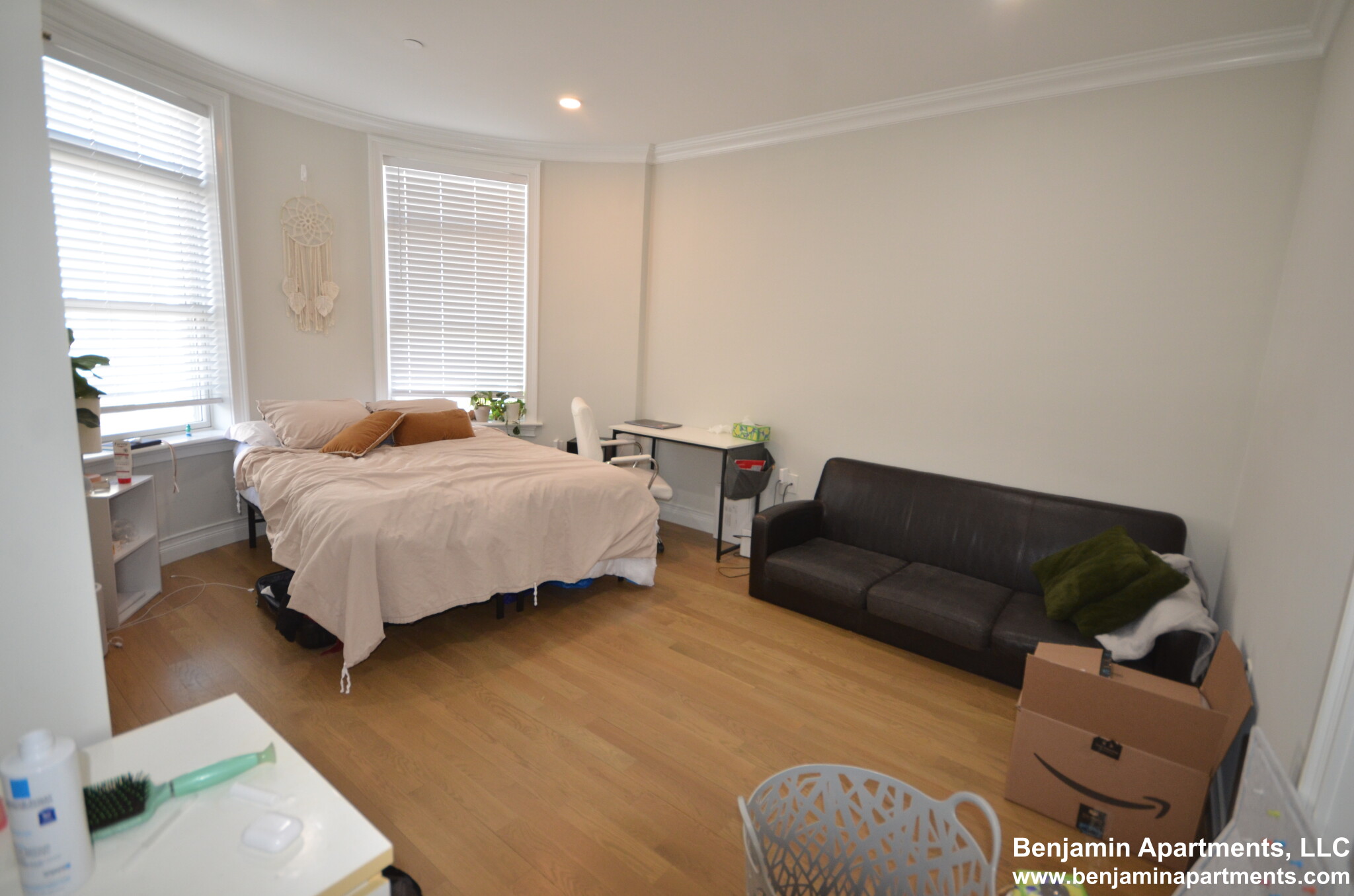 4 bed, 2 bath apartment for rent at 14 Mount Hood Rd Unit 11, Brighton