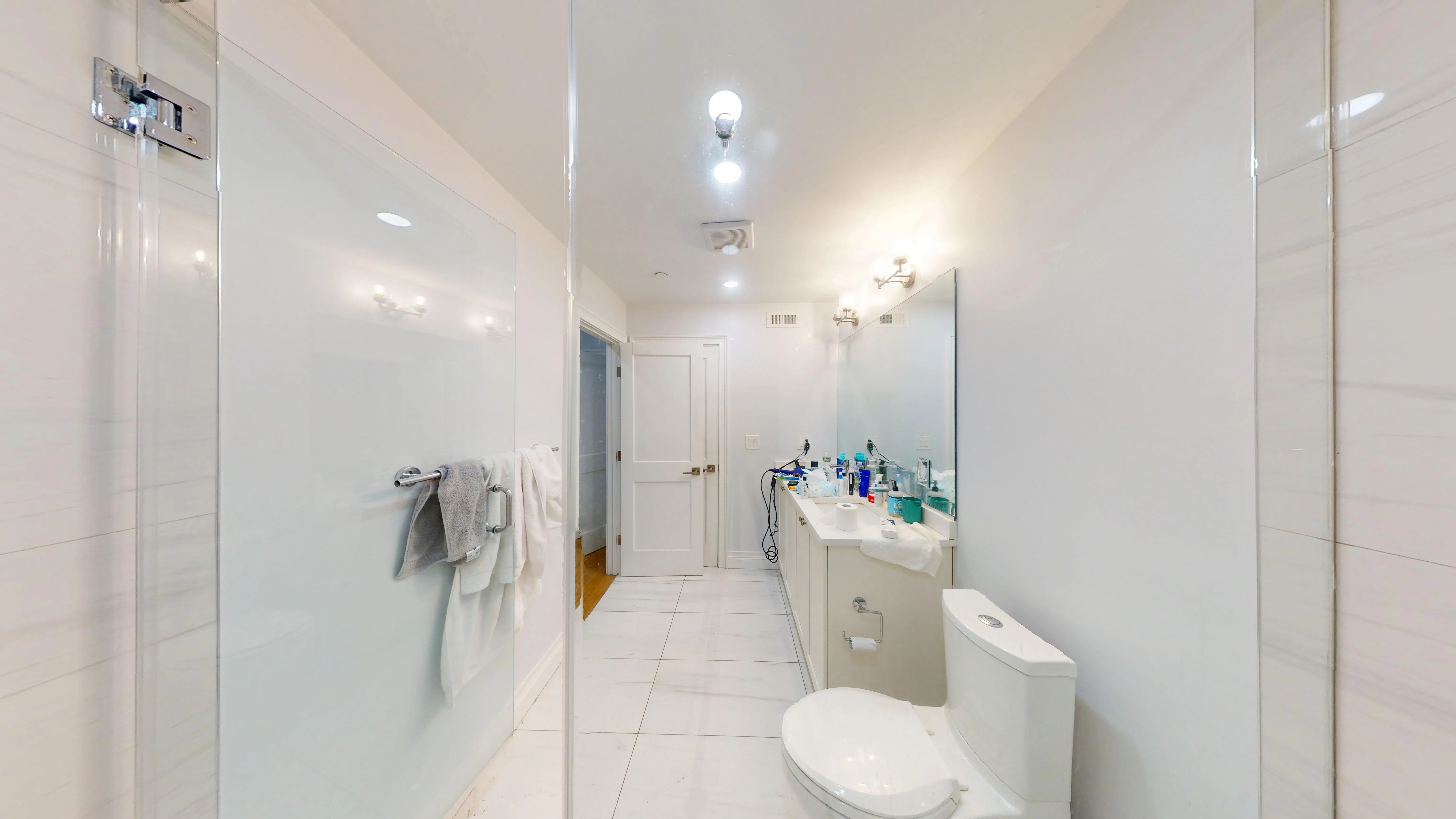 3 bed, 2 bath apartment for rent at 14 Mount Hood Rd Unit 2, Brighton — photo 13 of 21