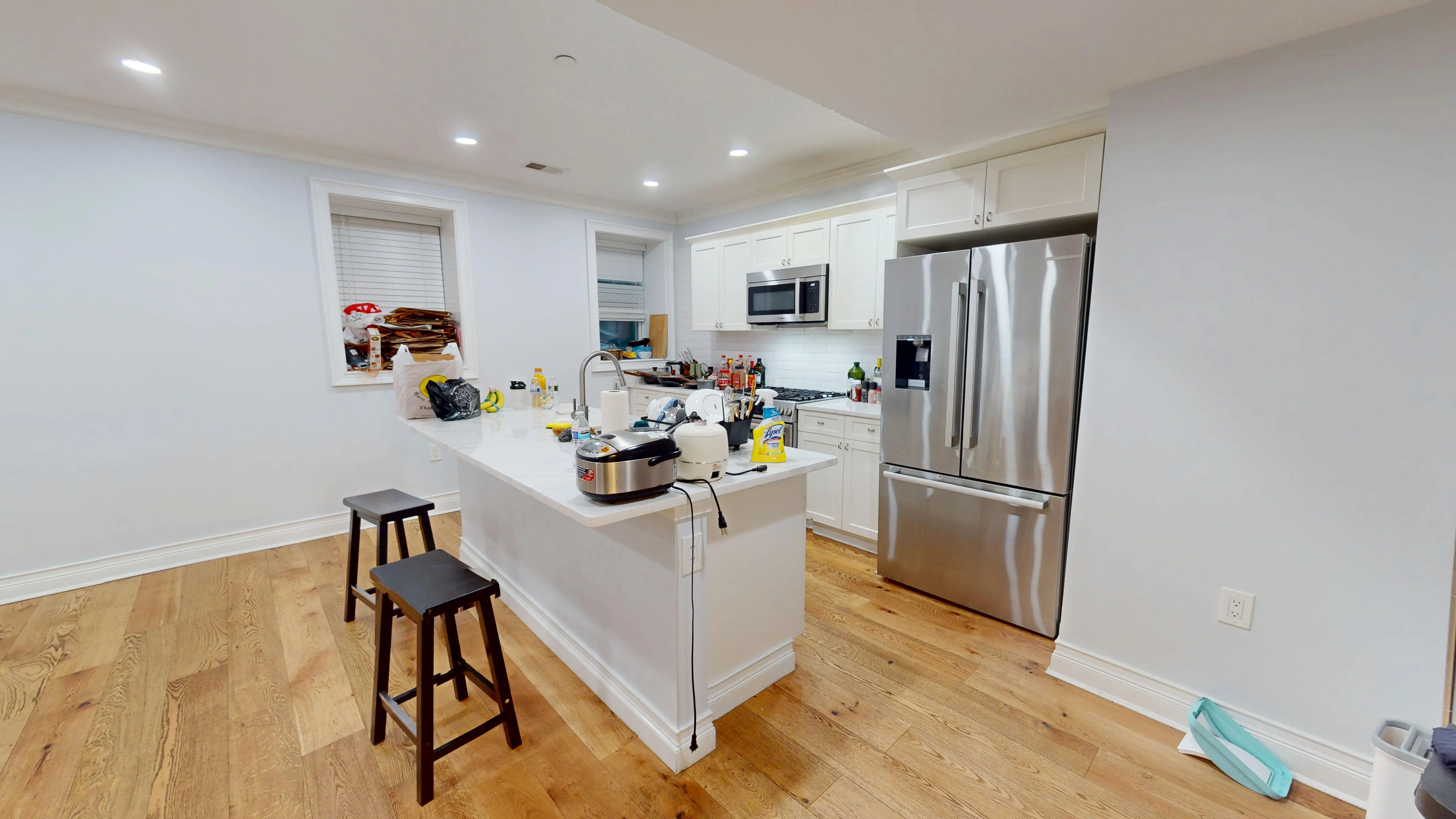3 bed, 2 bath apartment for rent at 14 Mount Hood Rd Unit 2, Brighton — photo 1 of 21