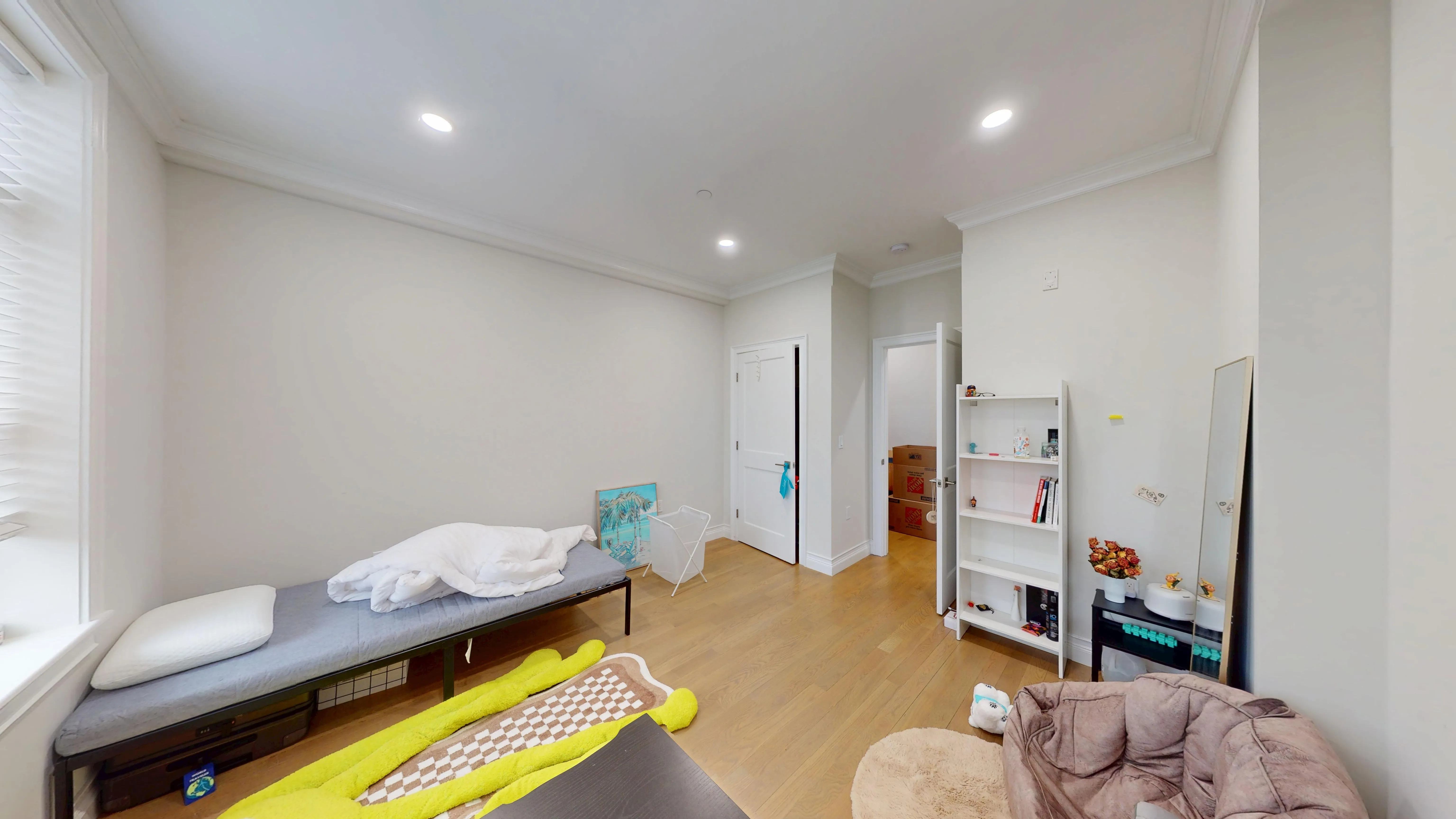 2 bed, 1 bath apartment for rent at 14 Mount Hood Rd Unit 5, Brighton — photo 6 of 12