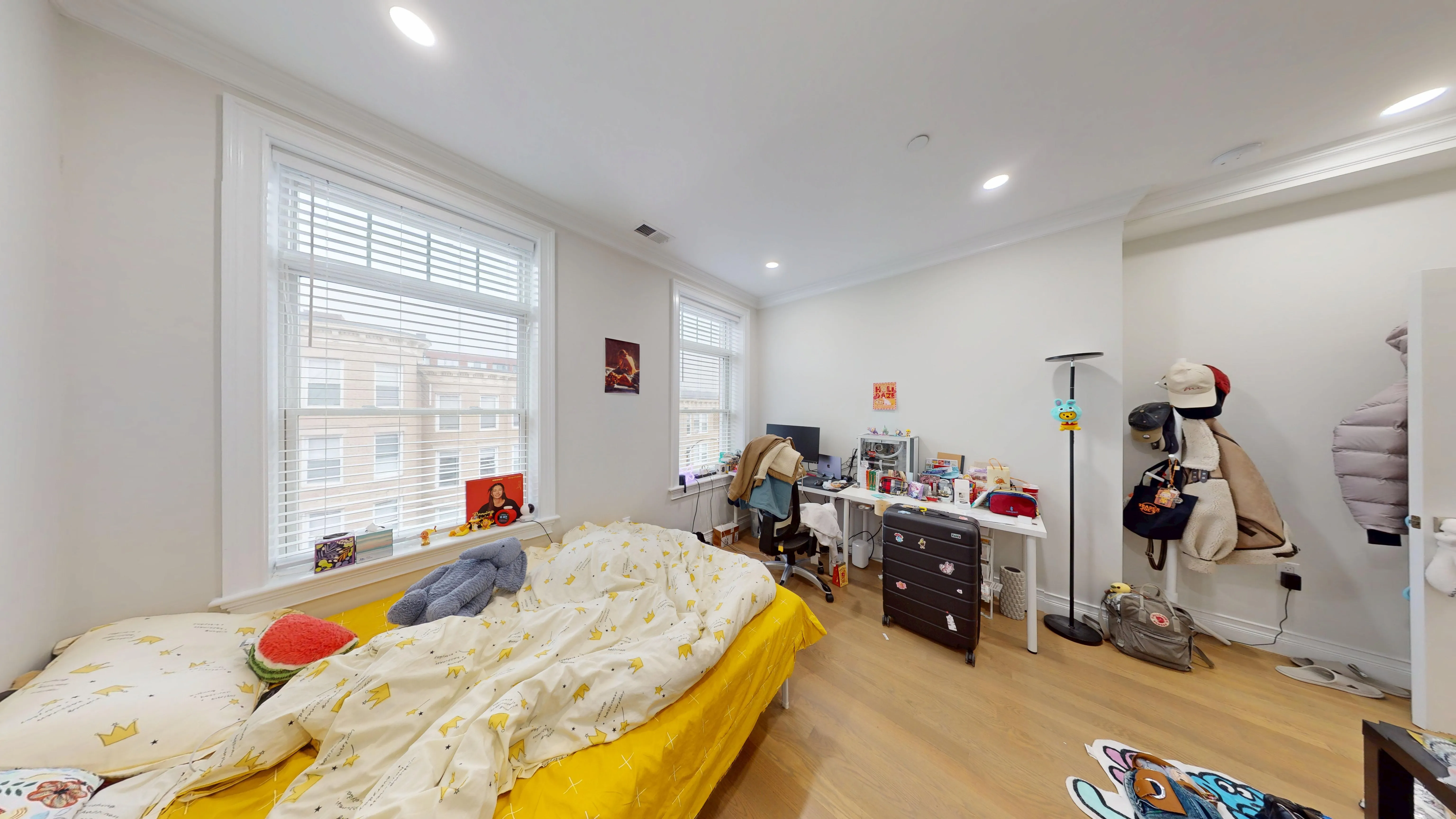 2 bed, 1 bath apartment for rent at 14 Mount Hood Rd Unit 5, Brighton — photo 3 of 12