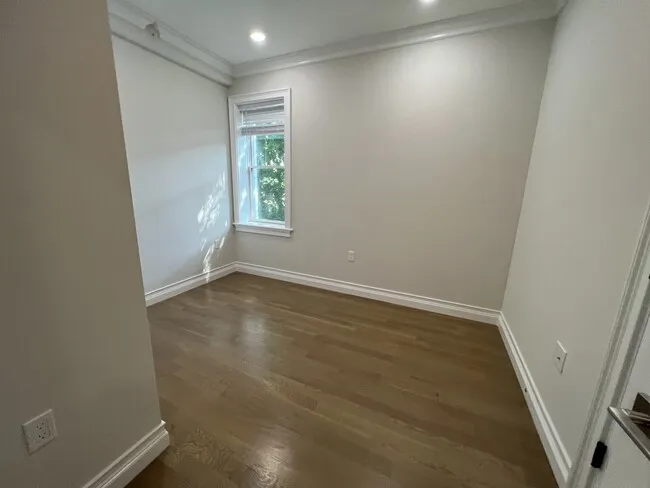 2 bed, 1 bath apartment for rent at 14 Mount Hood Rd Unit 6, Brighton — photo 10 of 12