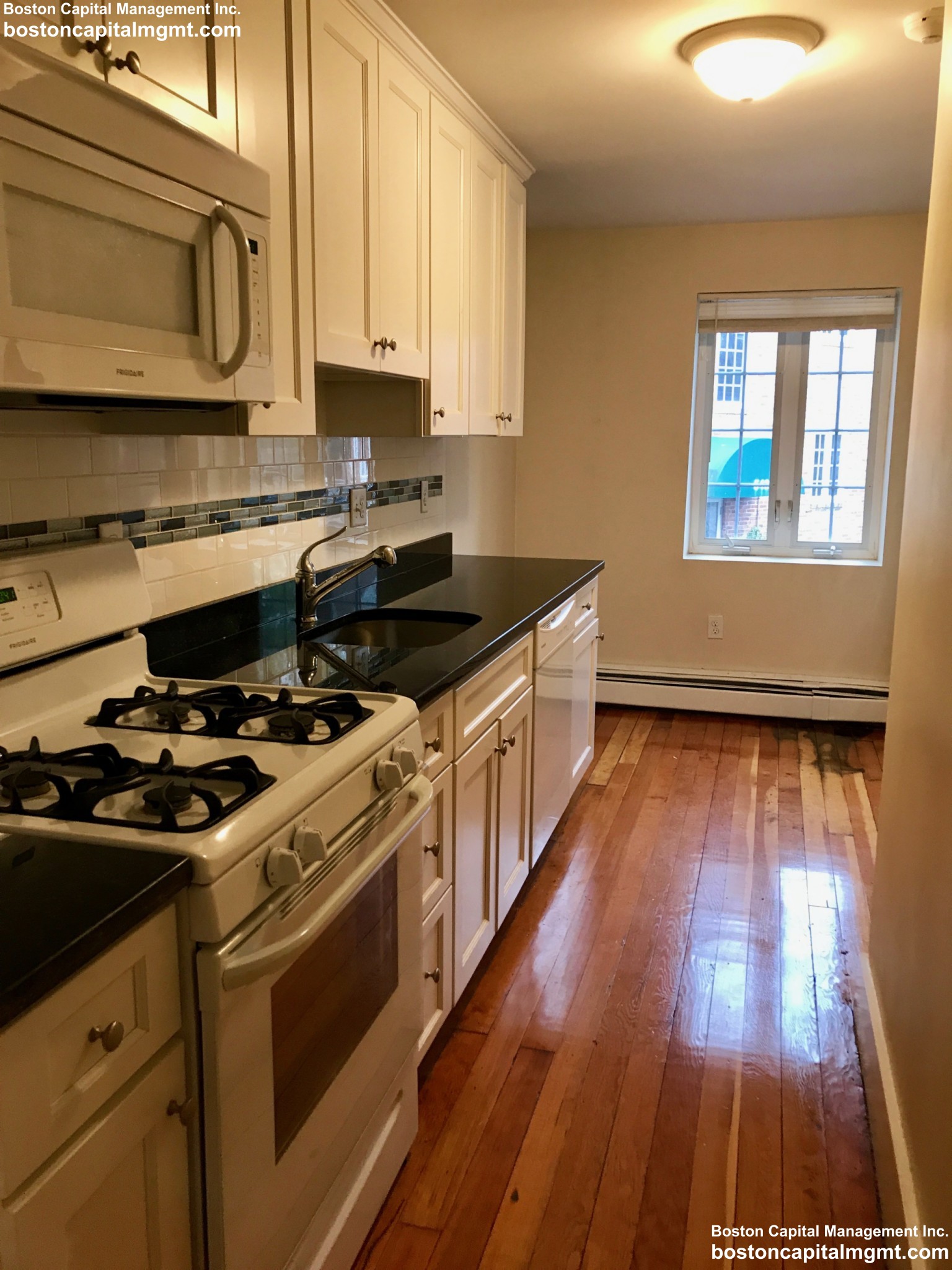 1 bed, 1 bath apartment for rent at 14 Mount Ida St Unit 6, Newton Corner — photo 2 of 14