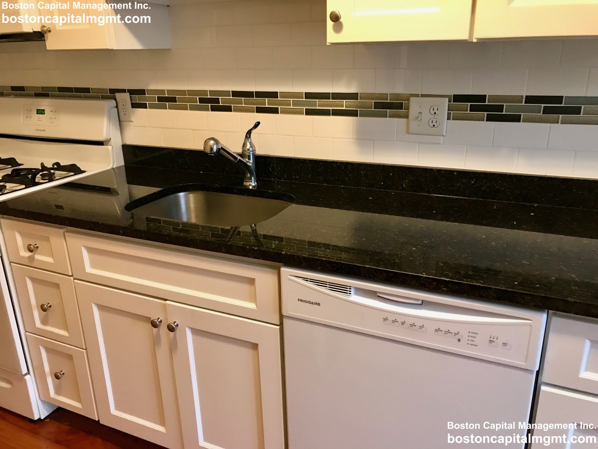 1 bed, 1 bath apartment for rent at 14 Mount Ida St Unit 6, Newton Corner — photo 4 of 14