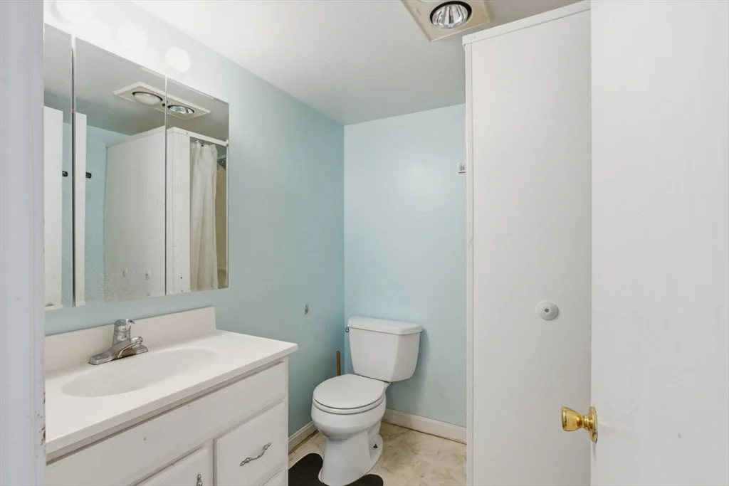 3 bed, 2 bath apartment for rent at 14 Mount Pleasant Ave, Dracut — photo 21 of 24