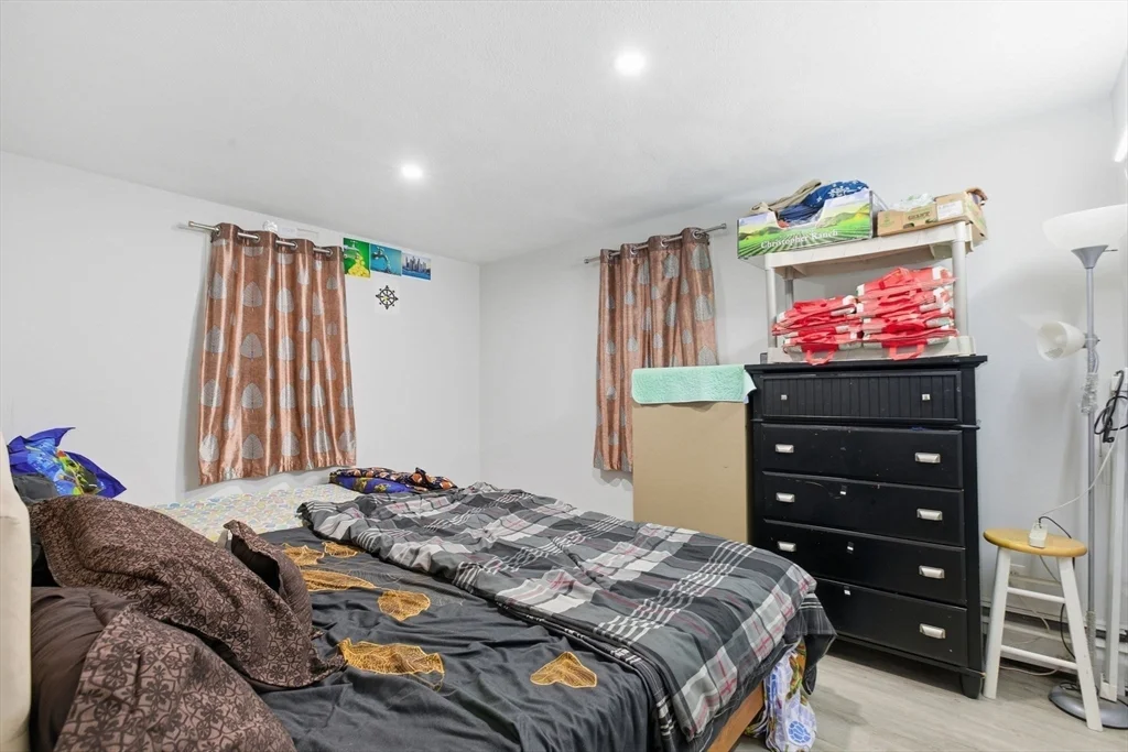 3 bed, 2 bath apartment for rent at 14 Mount Pleasant Ave, Dracut — photo 17 of 24